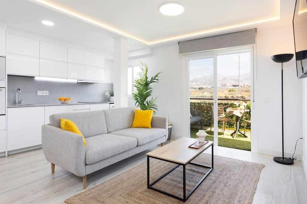 Sunnyland Apartment Arona Cho Kültér fotó