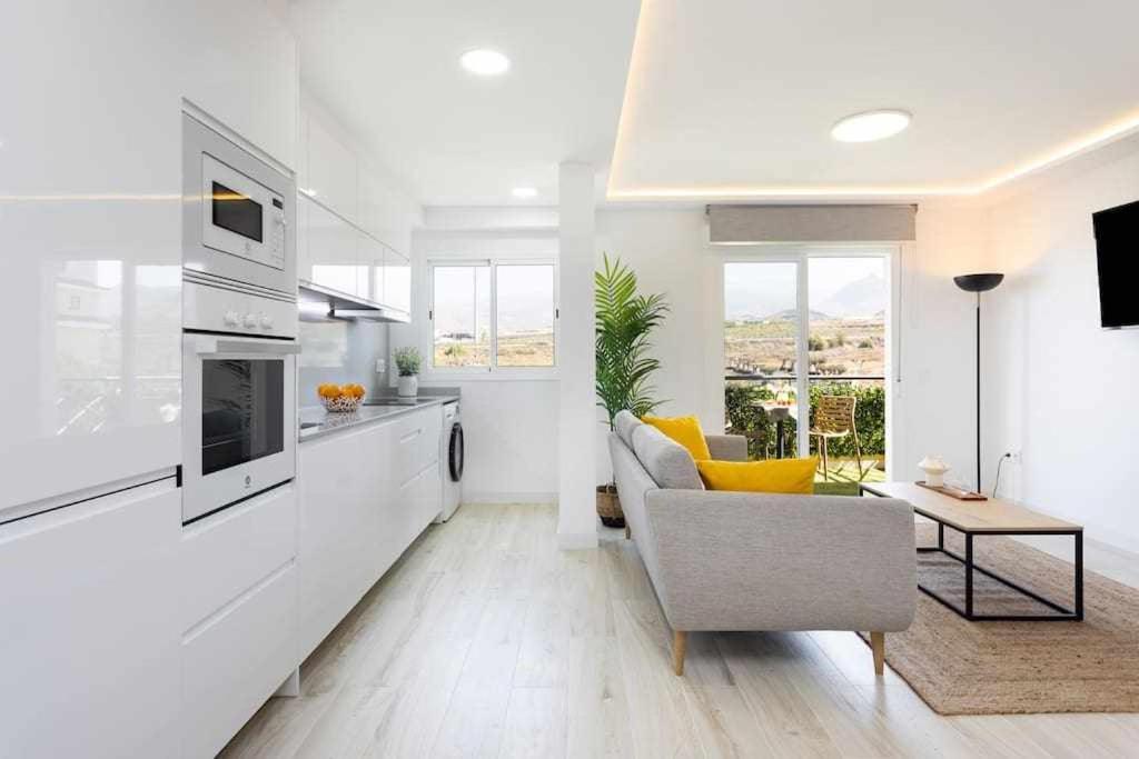 Sunnyland Apartment Arona Cho Kültér fotó